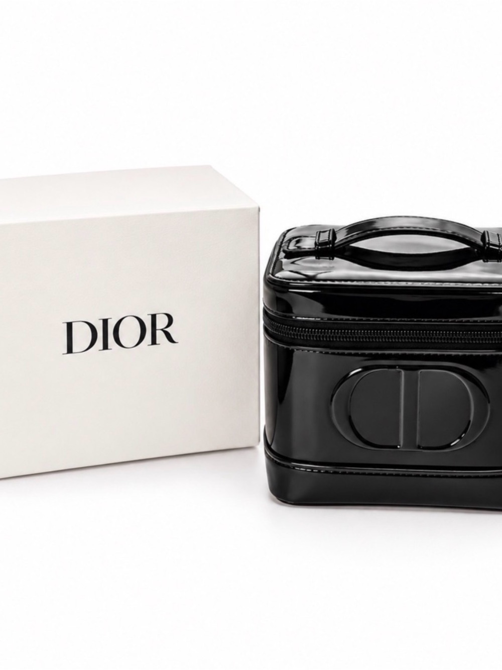 Dior Black Patent Leather Toiletry Bag with Embossed CD - Picture 2 of 5